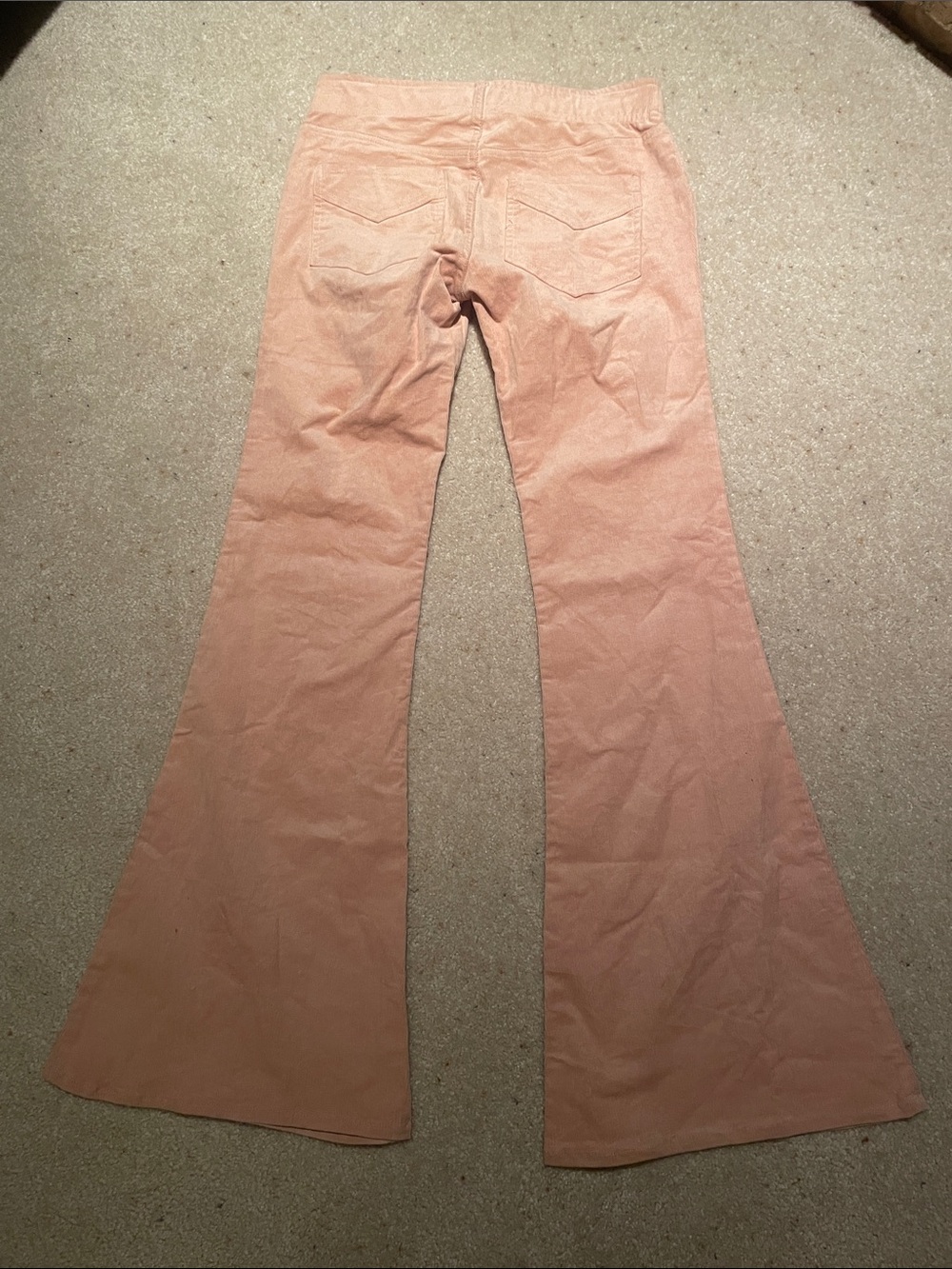 NWOT Forever 21 bell bottom pull on thin whale cords in pale peach color - Picture 6 of 10